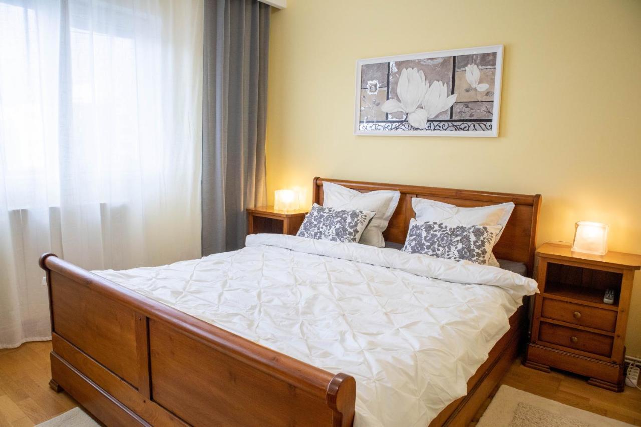 Oak Apartment - Piata Victoriei Boekarest Buitenkant foto